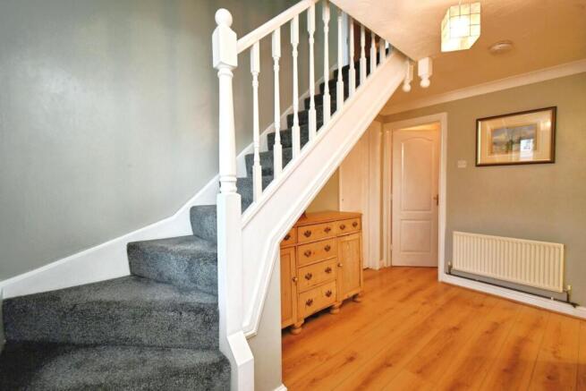 6 bed Detached for sale Image 5