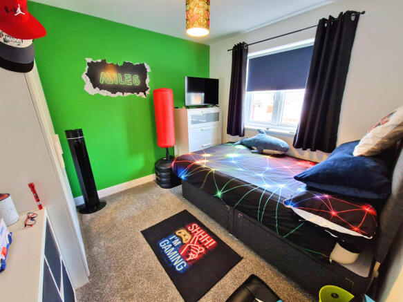 Photo 11