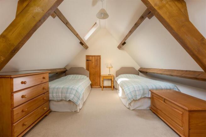 2 bed Cottage for sale Image 10