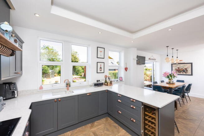 3 bed Detached for sale Image 8