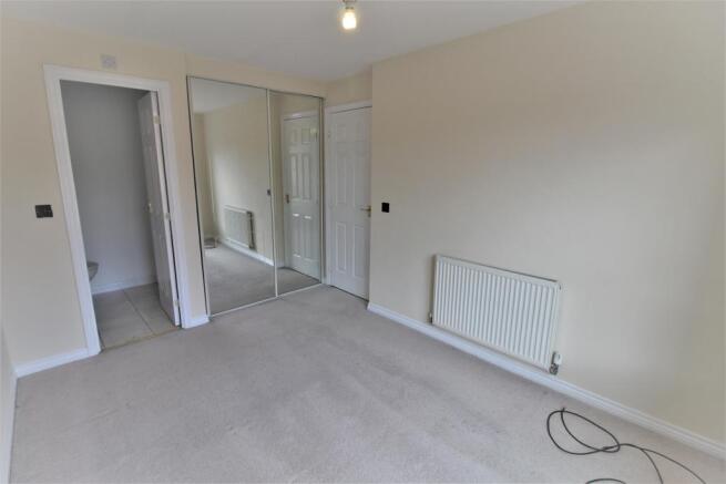 Bedroom 1 With En-Suite Shower Room & Fitted Wardr