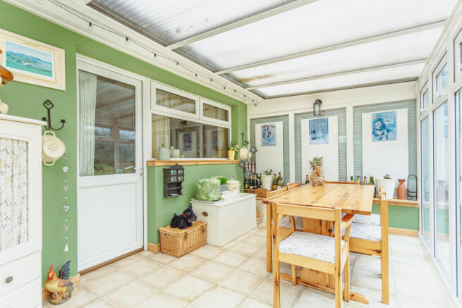 Conservatory/Dining Room