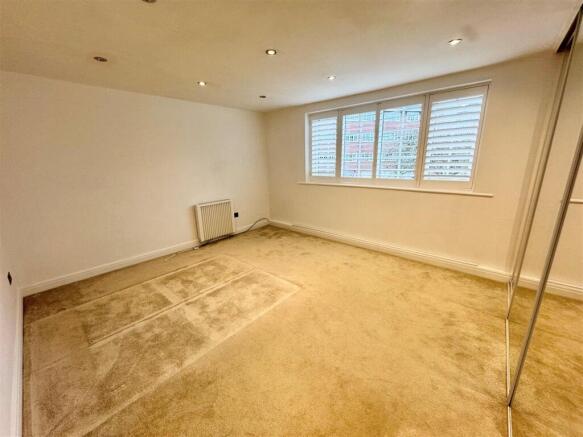 Pownall Court, WILMSLOW photo 4