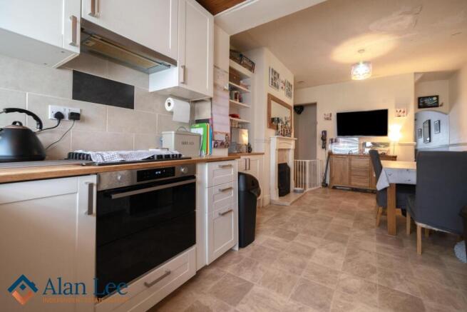 Hatton Street, Macclesfield, SK11 6RF photo 4