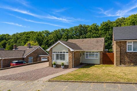 Hangleton Valley Drive, Hove, BN3 8EJ