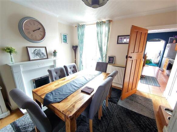 Dining Room.jpg