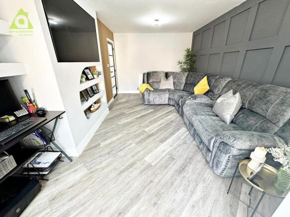 Collins Lane, Westhoughton, BL5 2HB photo 4
