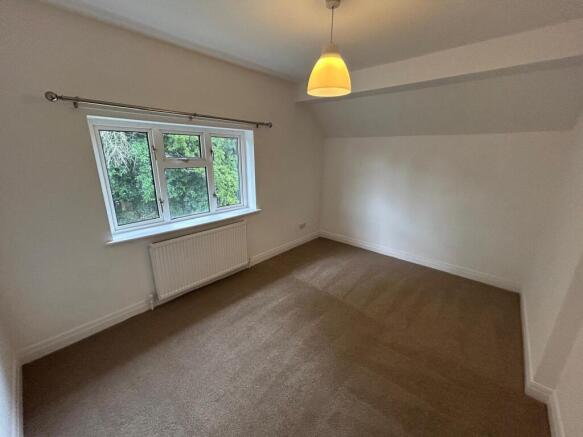 3 bed Semi-Detached to rent Image 6