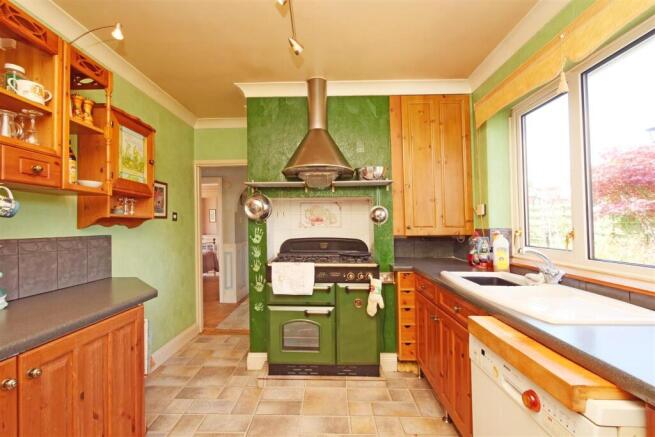 2 bed Detached Bungalow for sale Image 5
