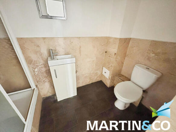 1 bed Apartment to rent Image 6