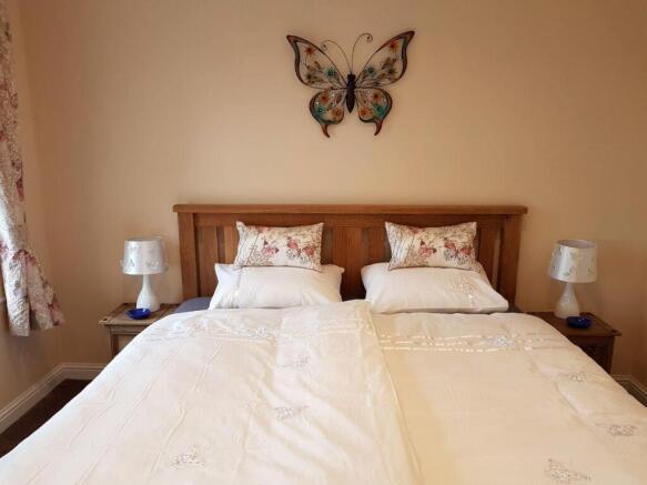 4 bed Detached for sale Image 10