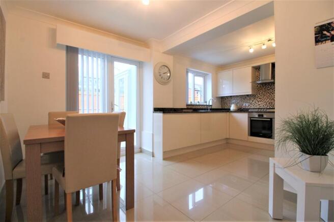Kitchen Dining Room.JPG