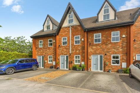 Whirley Road, Macclesfield, SK10