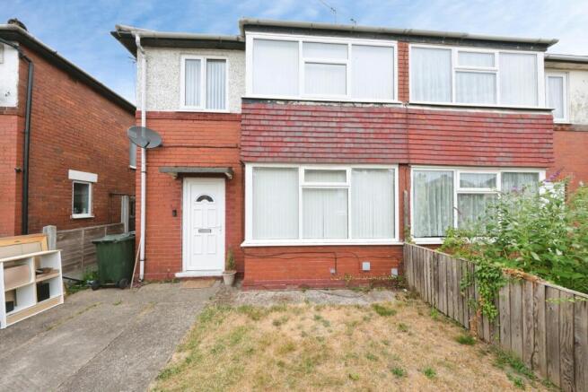 3 bed Semi-Detached for sale in doncaster