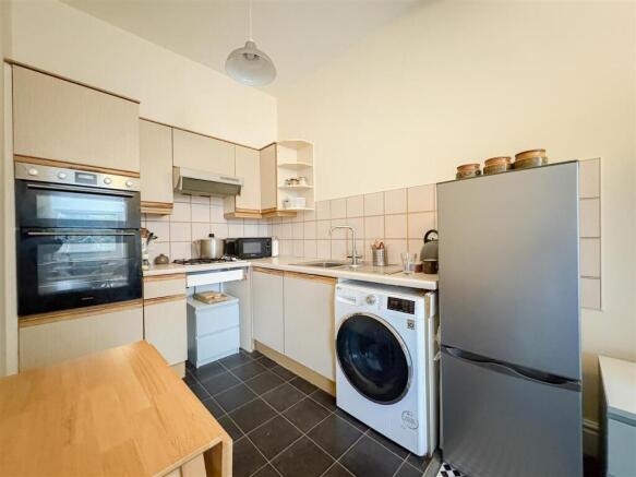 Kitchen / Living Room