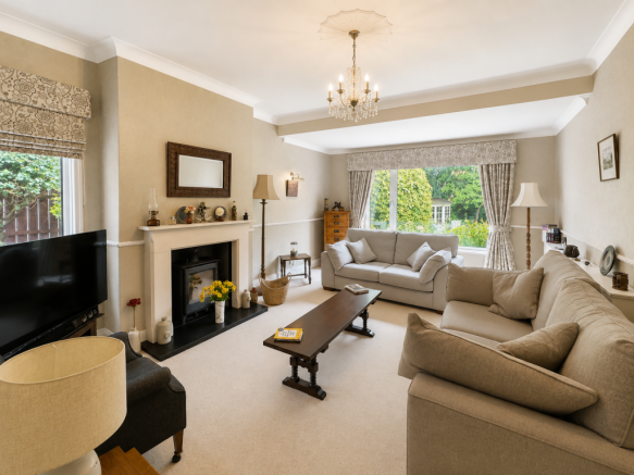 4 bed Detached for sale Image 4