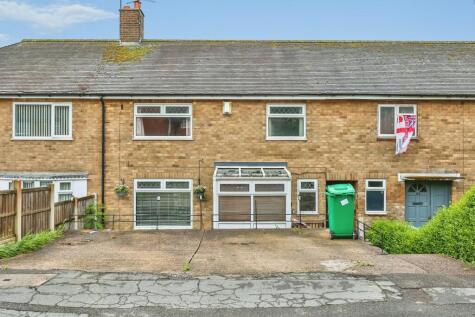 Yatesbury Crescent, Nottingham, NG8