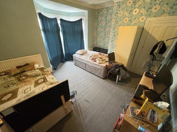 3 bed Terraced for sale Image 6
