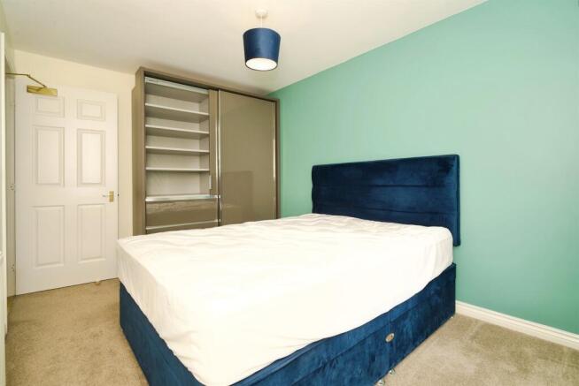 2 bed Apartment for sale Image 6