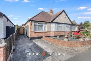 4, Wallace Crescent, Chelmsford CM2 9QL