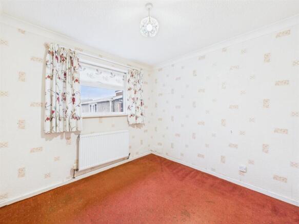 2 bed Semi-Detached Bungalow for sale Image 7