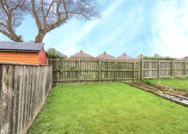 2 bed Terraced to rent Image 9