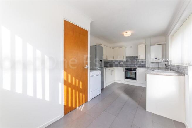 8 Poplar Ave-11.jpg