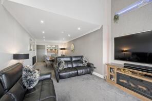 100, Jardine Place, Bathgate EH48 4GU