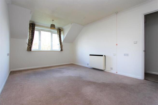 living room 1.jpg