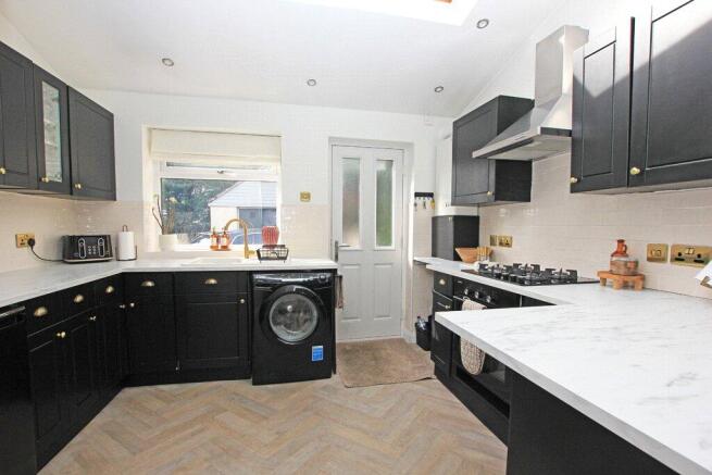 2 bed Terraced for sale Image 4