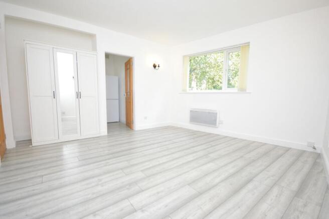 Lounge / Bedroom