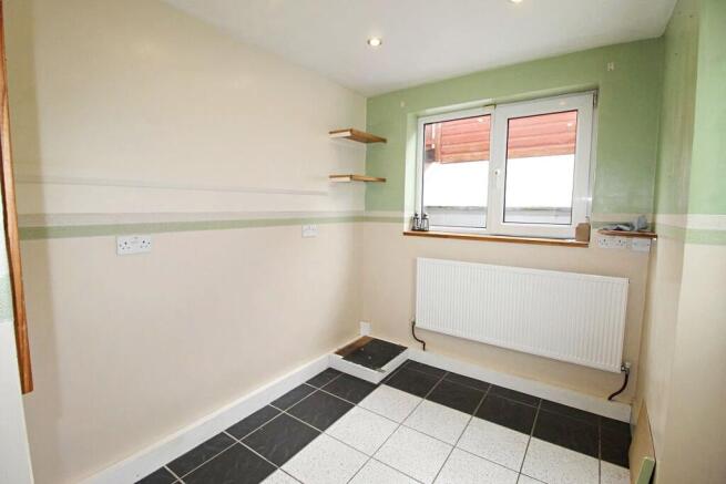 3 bed Terraced for sale Image 9