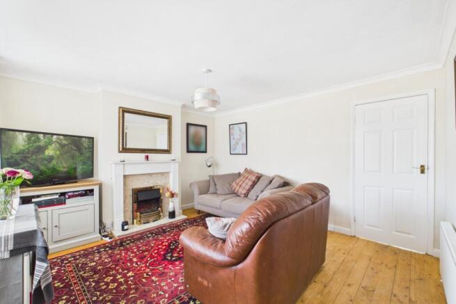 2 bed Semi-Detached Bungalow for sale Image 6