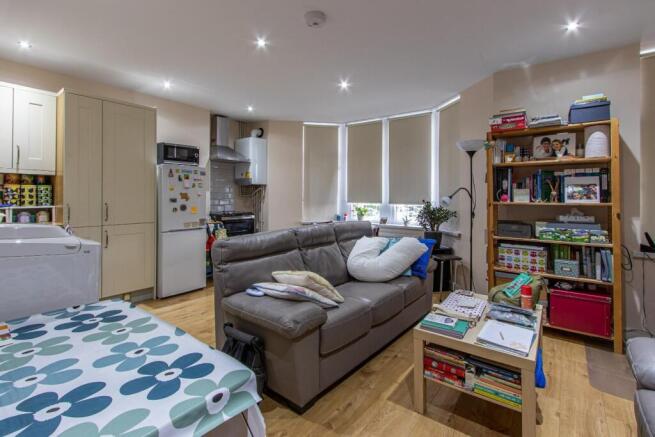 North Road 274, 3-1.jpg