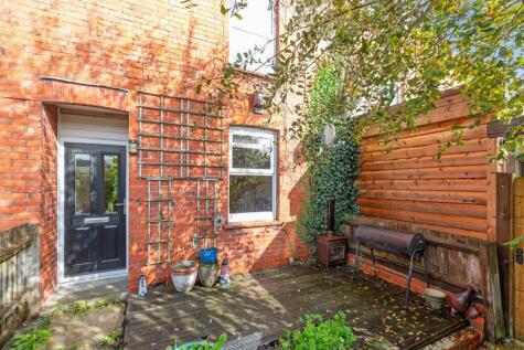 Lawrence Cottages, Gillingham