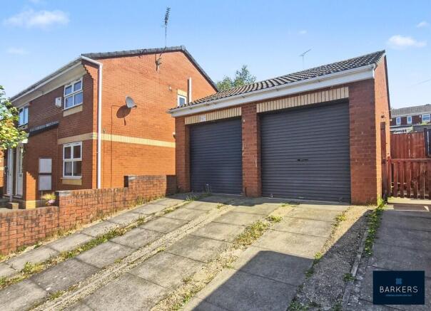 3 bed Town House for sale Image 5