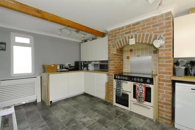 22 evans close PH13.JPG