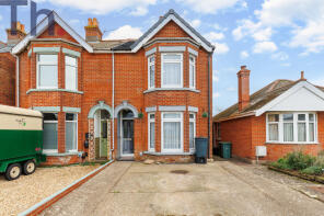 158, Mill Hill Road, Cowes PO31 7EL