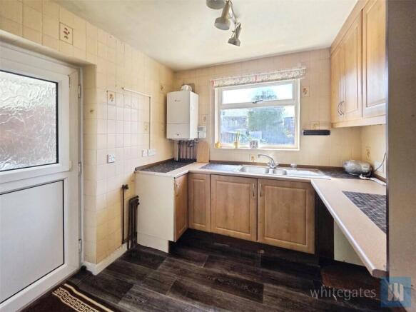 3 bed Semi-Detached to rent Image 7