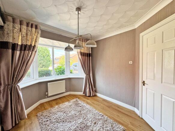 4 bed Detached for sale Image 4