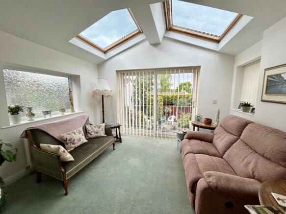 4 bed Detached for sale Image 6