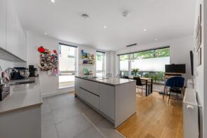 2, Billinghurst Way, London SE10 0NS