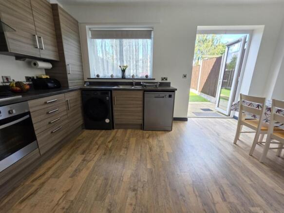 Hollyhedge Road, Wythenshawe photo 4