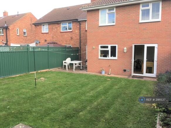 Sunny And Private Rear Garden
