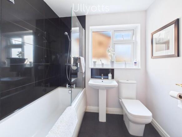 1 bed Semi-Detached Bungalow for sale Image 5