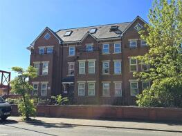 Flat 5, 15 Village Gate, Wilbraham Road, Manchester M14 6EZ
