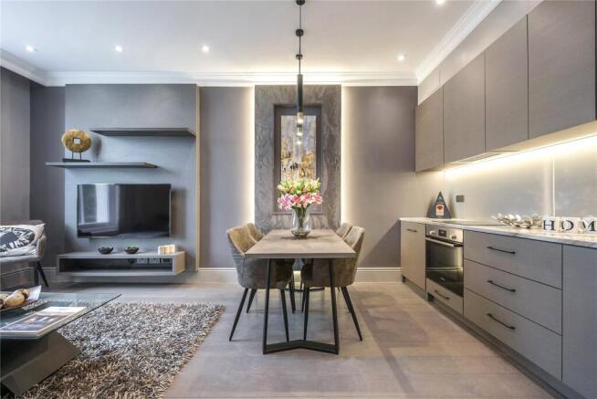 Kitchen / Reception