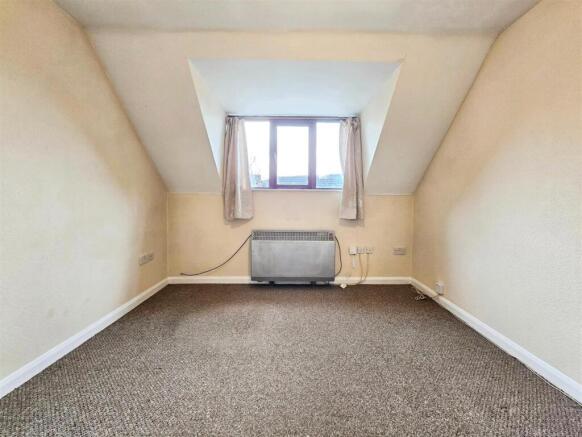 Highgrove-Court-Rushden-One-Bedroom-First-Floor-Fl