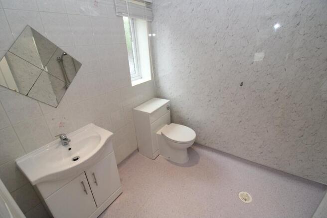 3 bed Bungalow for sale Image 8