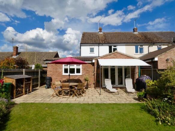 Close up of patio and rear